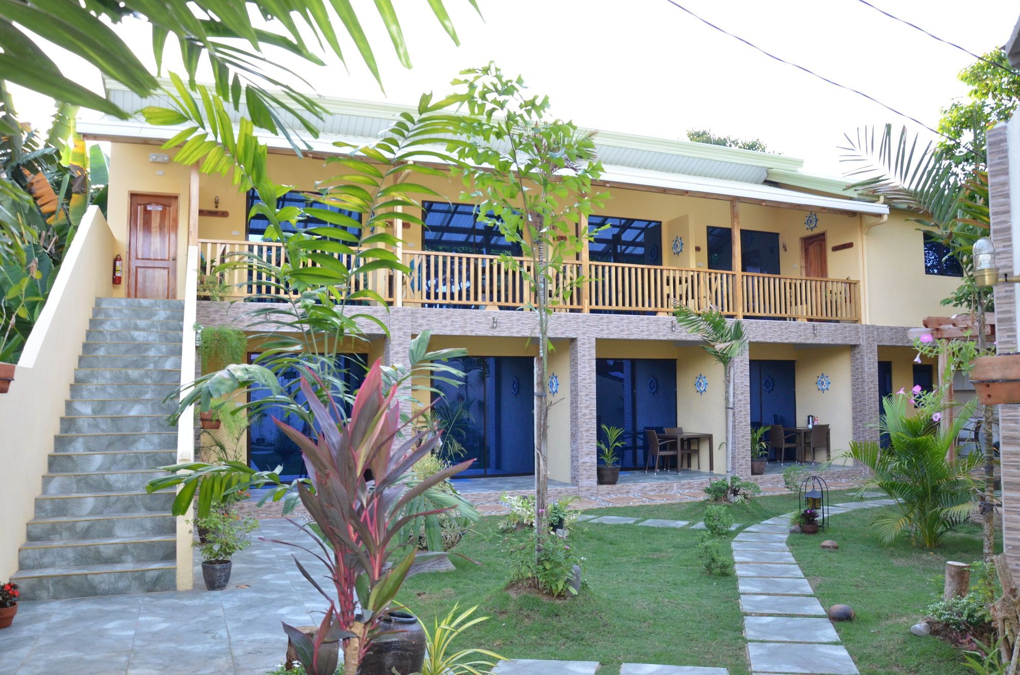Captain'S Lodge And Bar Panglao Esterno foto