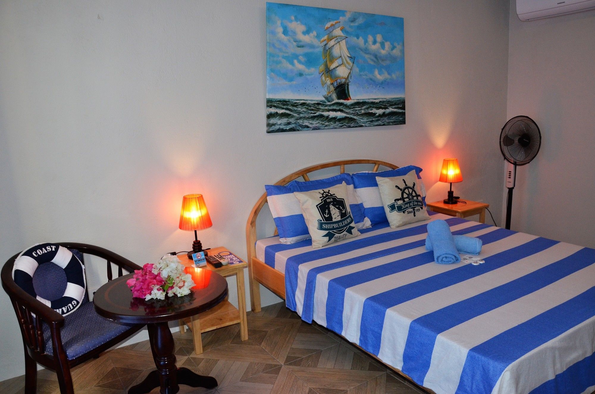 Captain'S Lodge And Bar Panglao Esterno foto